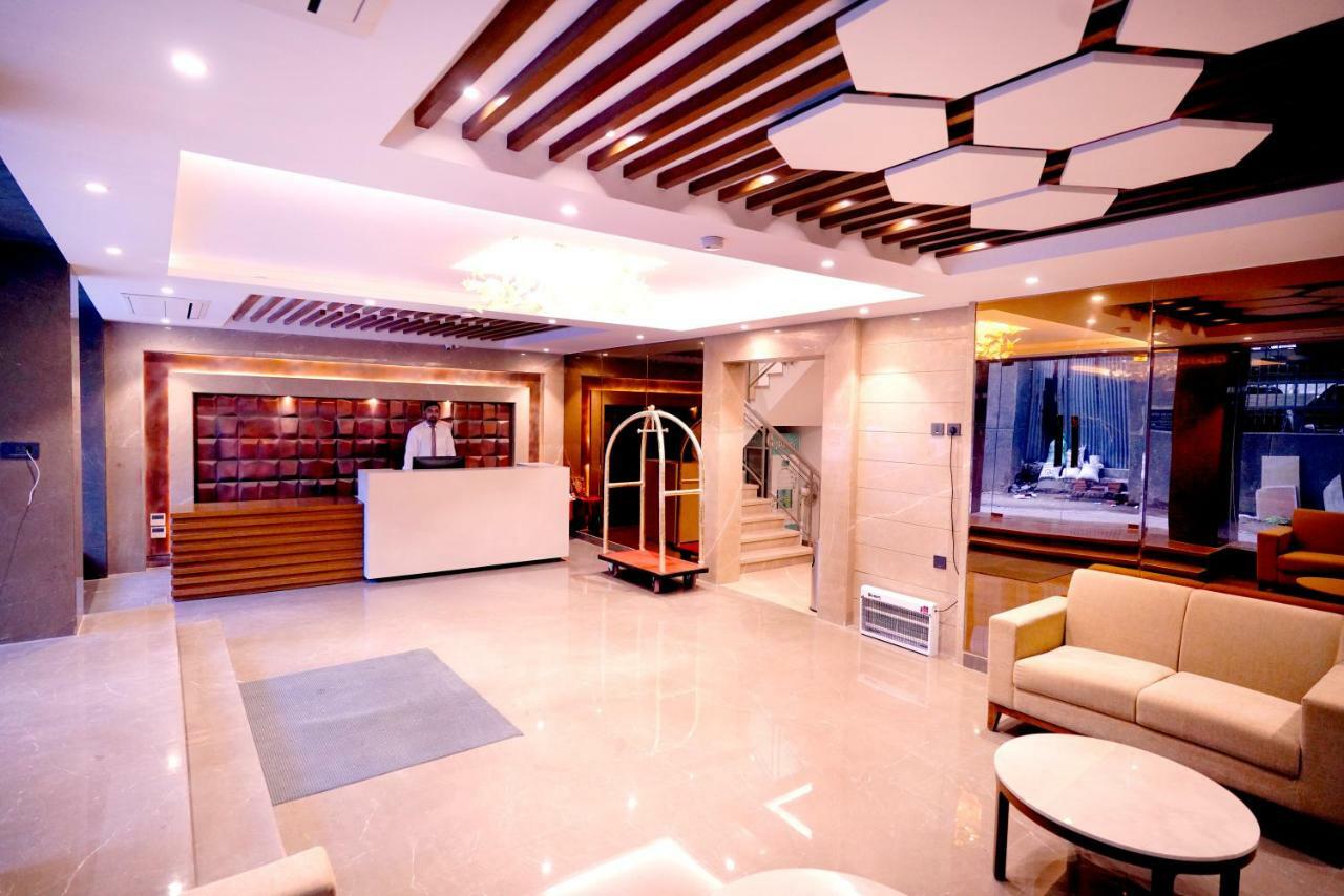 Hotel Ritz Neu-Delhi Exterior foto