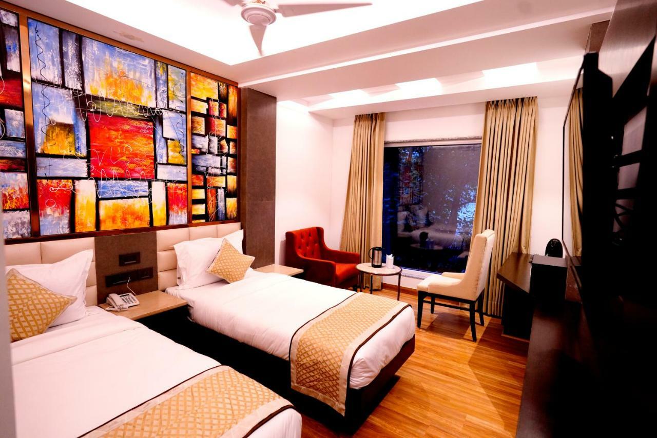 Hotel Ritz Neu-Delhi Exterior foto